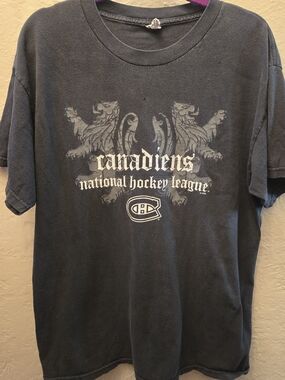 Montreal Canadiens Vintage Fade Tee NHL Grunge Gothic Graphic